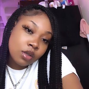 Meet your Posher, Sa’nyei